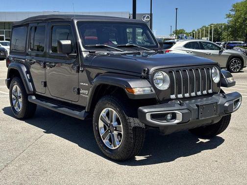 Sting-Gray Clearcoat 2018 Jeep Wrangler Unlimited Sahara
