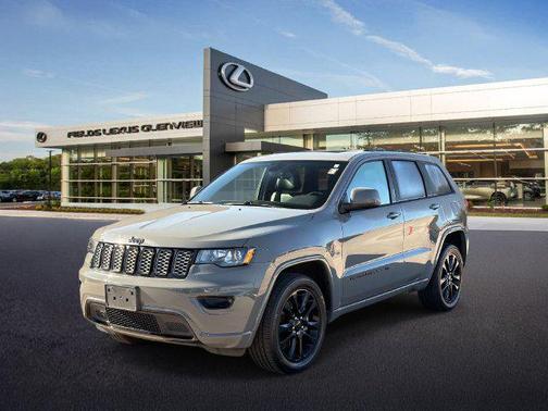 Sting-Gray Clearcoat 2022 Jeep Grand Cherokee Laredo