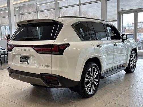 Eminent White Pearl 2026 Lexus LX 700h Luxury