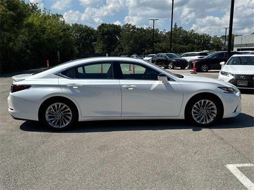 2025 Lexus ES 350 Ultra Luxury