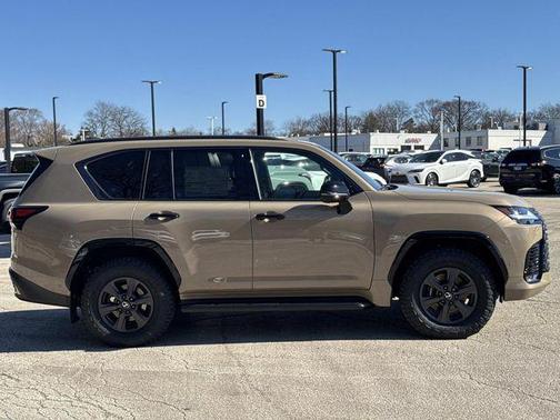 2026 Lexus LX 700h Overtrail