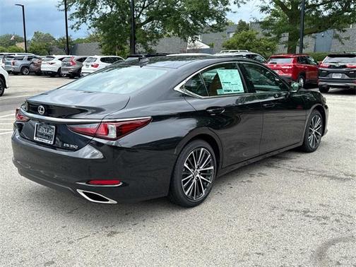 2025 Lexus ES 350 Base