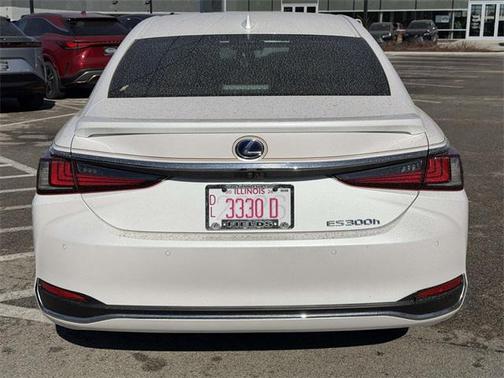 2021 Lexus ES 300h Luxury