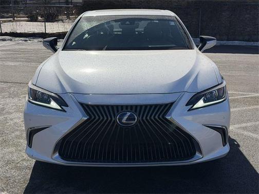 2021 Lexus ES 300h Luxury