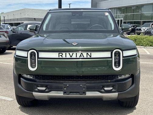 Green 2023 Rivian R1S Adventure