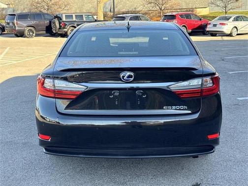 2016 Lexus ES 300h Base