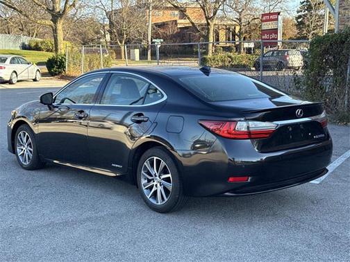 2016 Lexus ES 300h Base