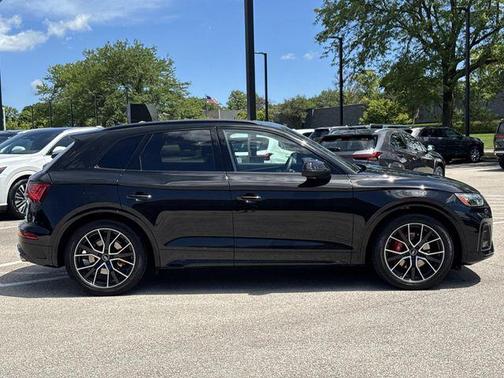 Mythos Black Metallic 2024 Audi SQ5 3.0T Premium Plus