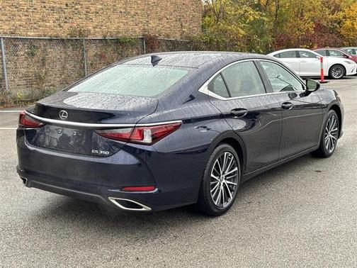 2025 Lexus ES 350 Base