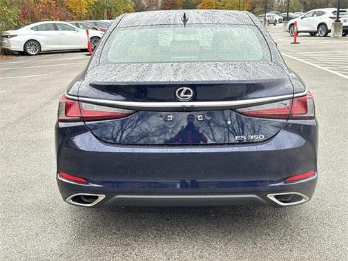 2025 Lexus ES 350 Base