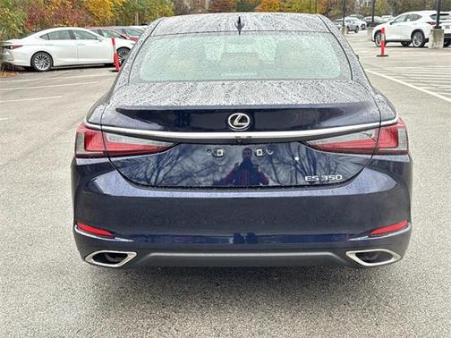 2025 Lexus ES 350 Base