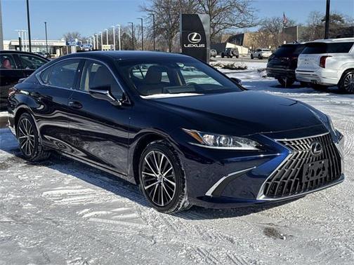 2025 Lexus ES 300h Base