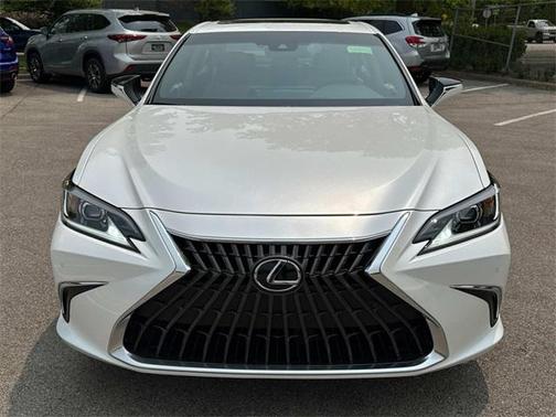 2025 Lexus ES 300h Base