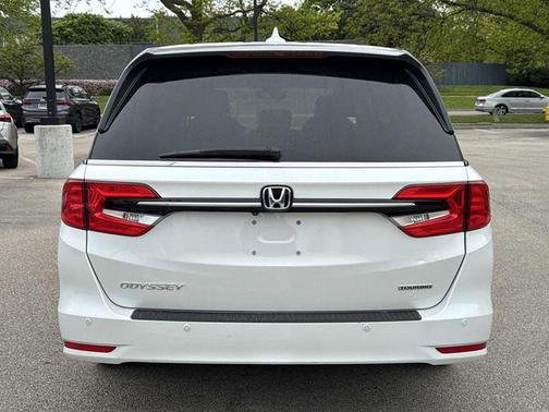 Platinum White Pearl 2021 Honda Odyssey Touring