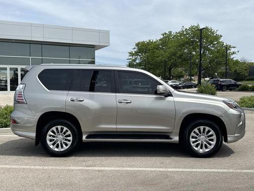 Atomic Silver 2022 Lexus GX 460 Premium