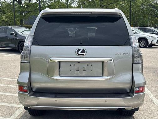 Atomic Silver 2022 Lexus GX 460 Premium