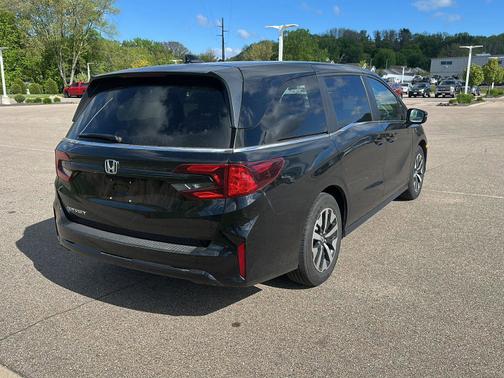 Crystal Black Pearl 2025 Honda Odyssey
