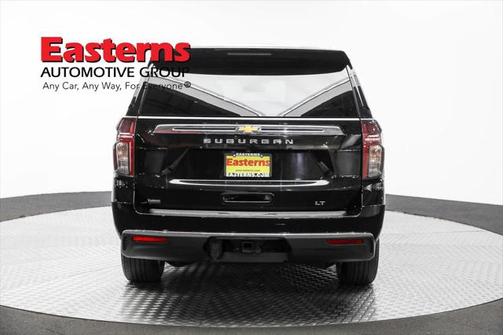 2023 Chevrolet Suburban LT
