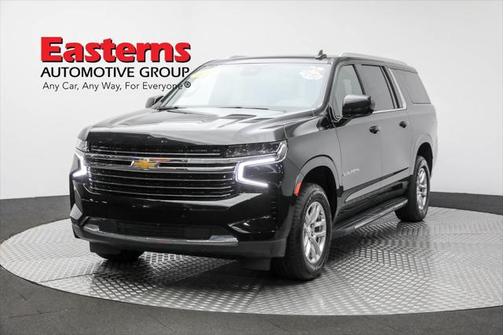 2023 Chevrolet Suburban LT