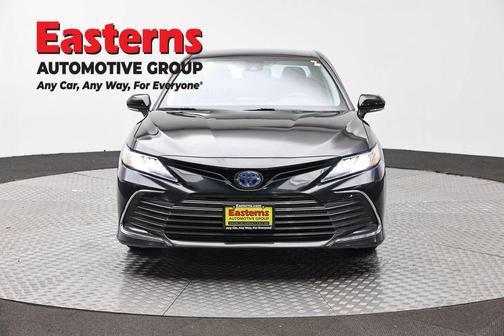 Midnight Black Metallic 2022 Toyota Camry Hybrid XLE