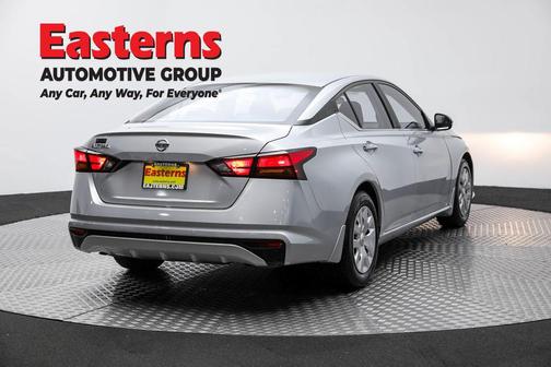 2022 Nissan Altima S FWD