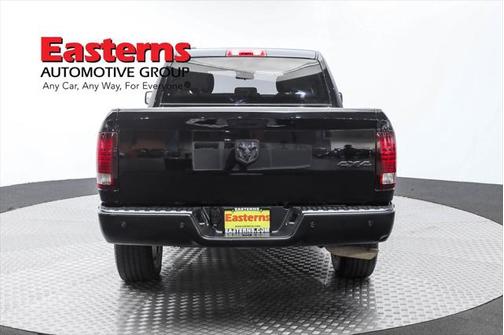 2024 RAM 1500 Classic Warlock Crew Cab 4x4 5'7' Box