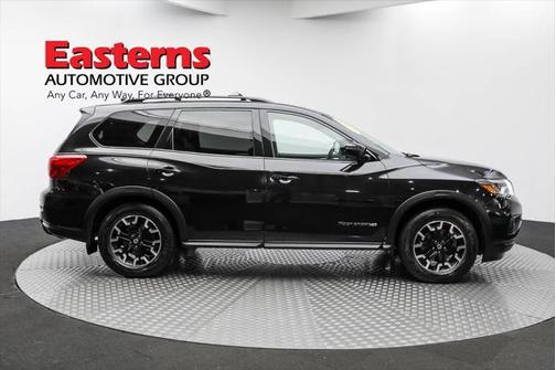 2020 Nissan Pathfinder SL 4WD