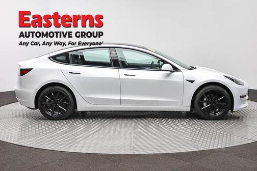 Pearl White Multi-Coat 2021 Tesla Model 3 Standard Range Plus