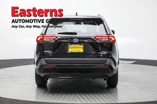 2021 Toyota RAV4 Hybrid XLE