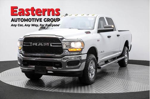 2020 RAM 2500 Tradesman Crew Cab 4X4 6'4' Box