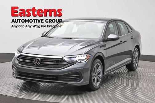 Platinum Gray Metallic 2024 Volkswagen Jetta 1.5T SE