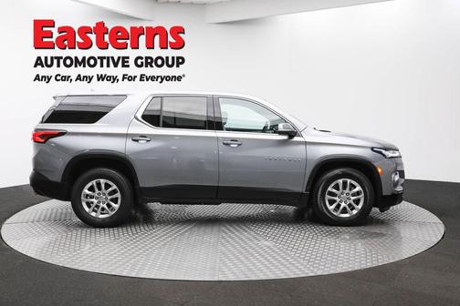 Sterling Gray Metallic 2023 Chevrolet Traverse LS