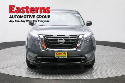 2024 Nissan Pathfinder S 4WD