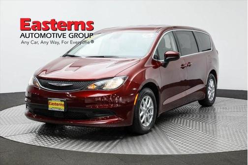 2023 Chrysler Voyager LX