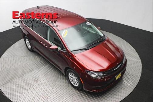 2023 Chrysler Voyager LX