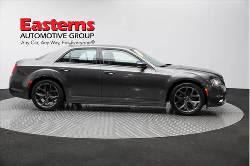 2022 Chrysler 300 S