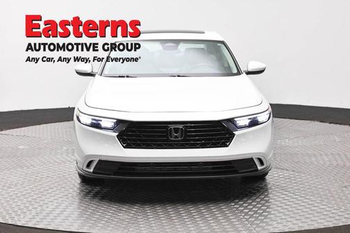 Platinum White Pearl 2024 Honda Accord EX