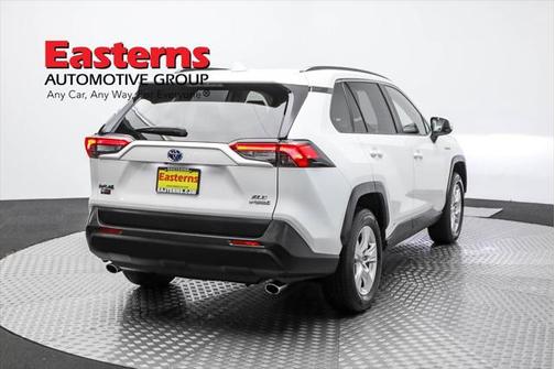 2020 Toyota RAV4 Hybrid XLE