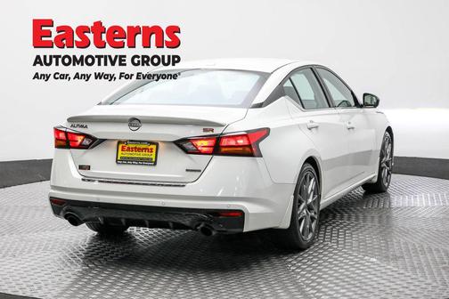 2023 Nissan Altima SR VC-Turbo FWD