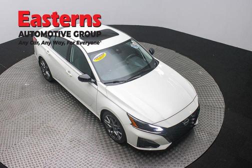 2023 Nissan Altima SR VC-Turbo FWD