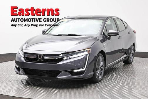 Modern Steel Metallic 2018 Honda Clarity Plug-In Hybrid Base