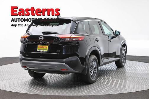 Super Black 2023 Nissan Rogue S