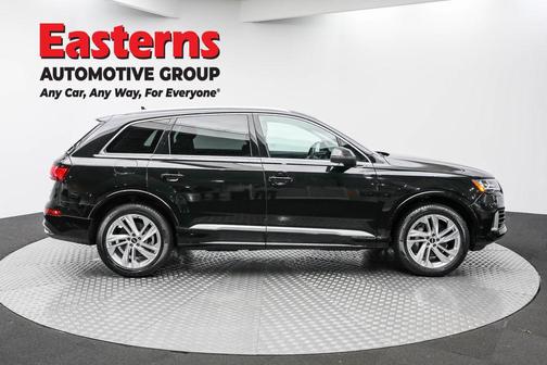 2022 Audi Q7 55 Premium Plus