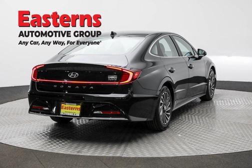 2023 Hyundai SONATA Hybrid SE
