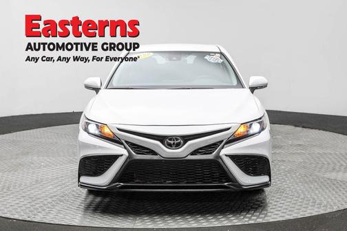 Ice Cap 2024 Toyota Camry SE