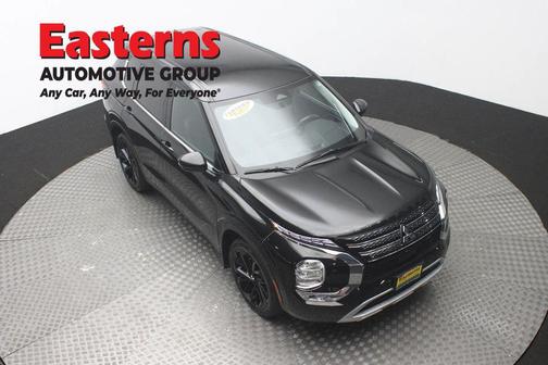 Black Diamond 2024 Mitsubishi Outlander SE S-AWC