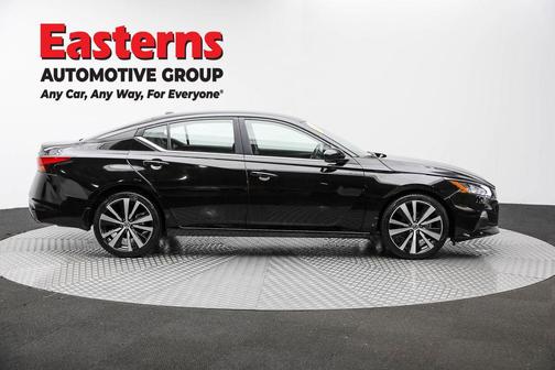 2022 Nissan Altima SR Intelligent AWD