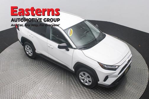 Ice Cap 2024 Toyota RAV4 LE