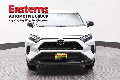 Ice Cap 2024 Toyota RAV4 LE