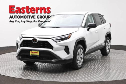 Ice Cap 2024 Toyota RAV4 LE